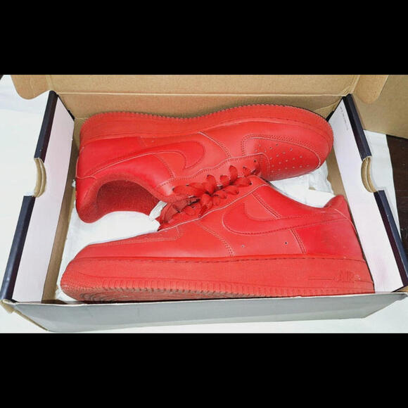 Nike Air Force 1 Low 07 LV8 1 Triple Red Mens 10.5 Sneakers - Picture 2 of 15